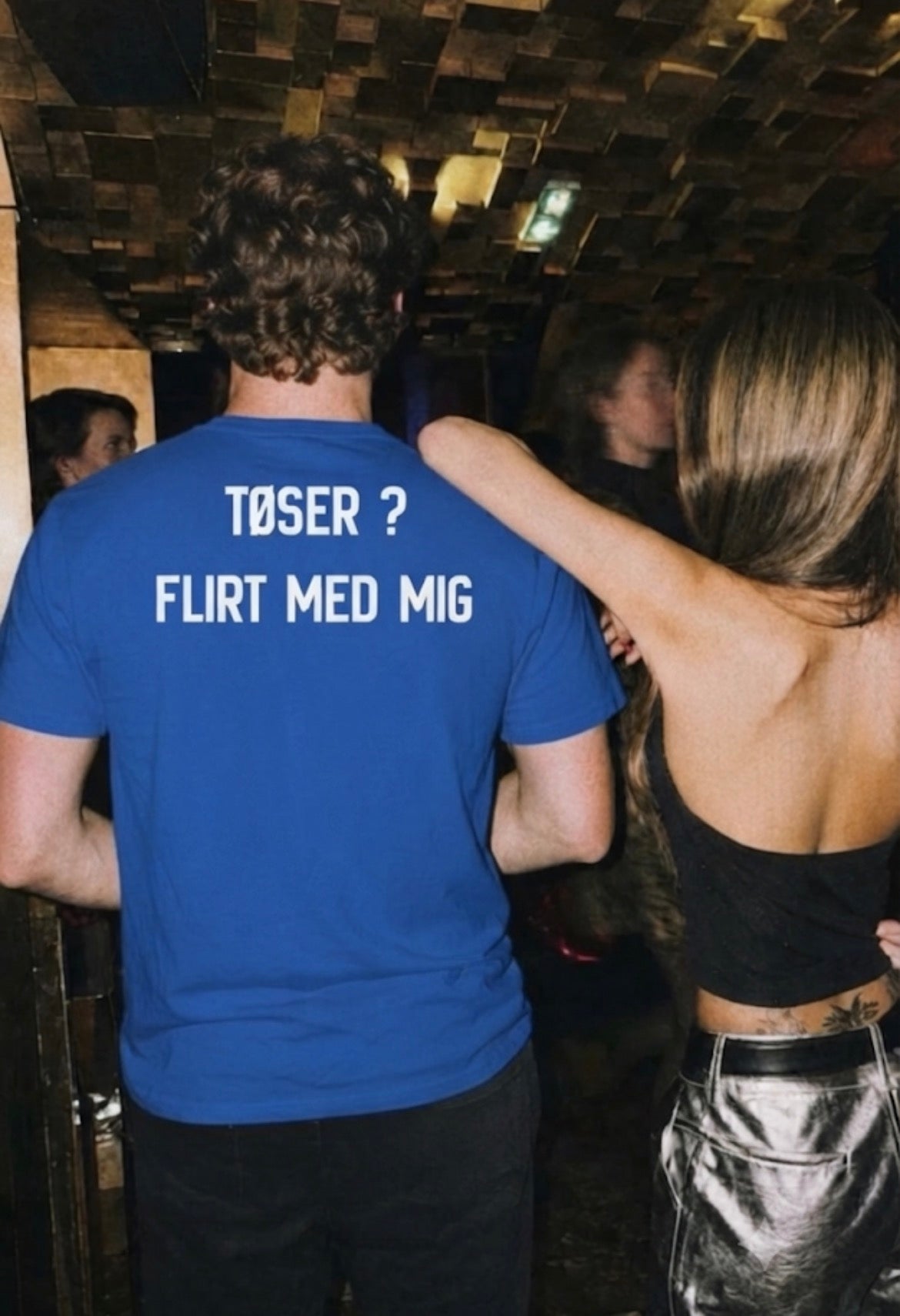 Tøser flirt med mig  Tees