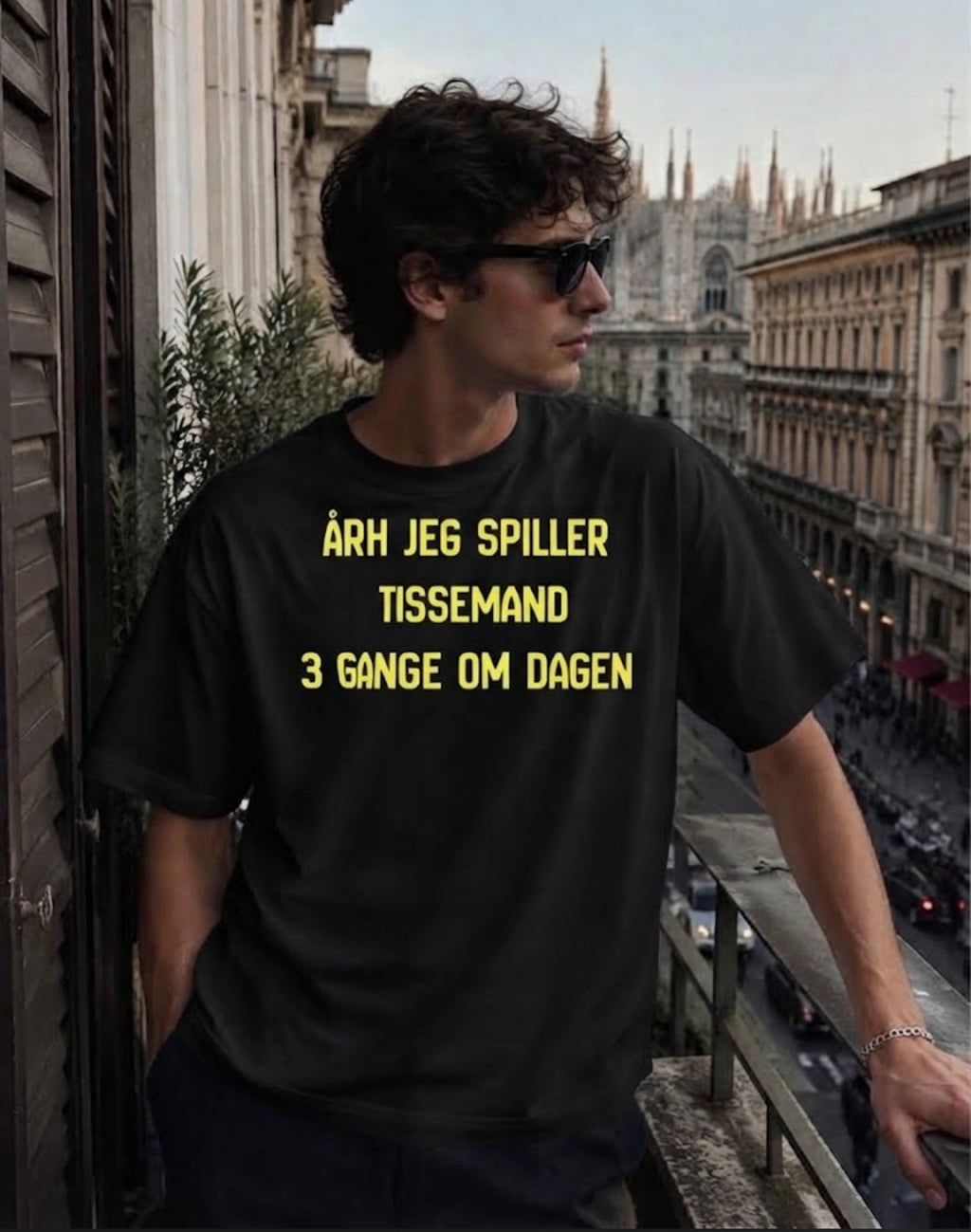 Årh jeg spiller tissemand 3 gange om dagen Tees