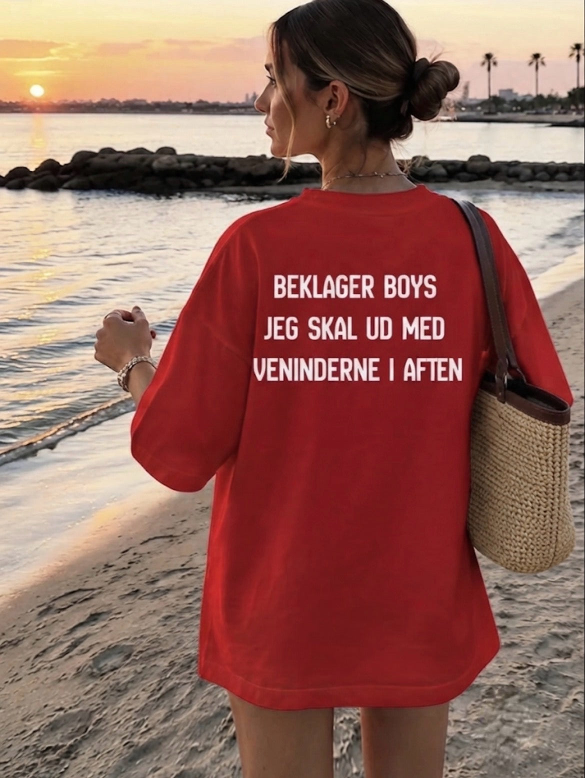 Beklager boys jeg skal ud med venindere i aften Tees