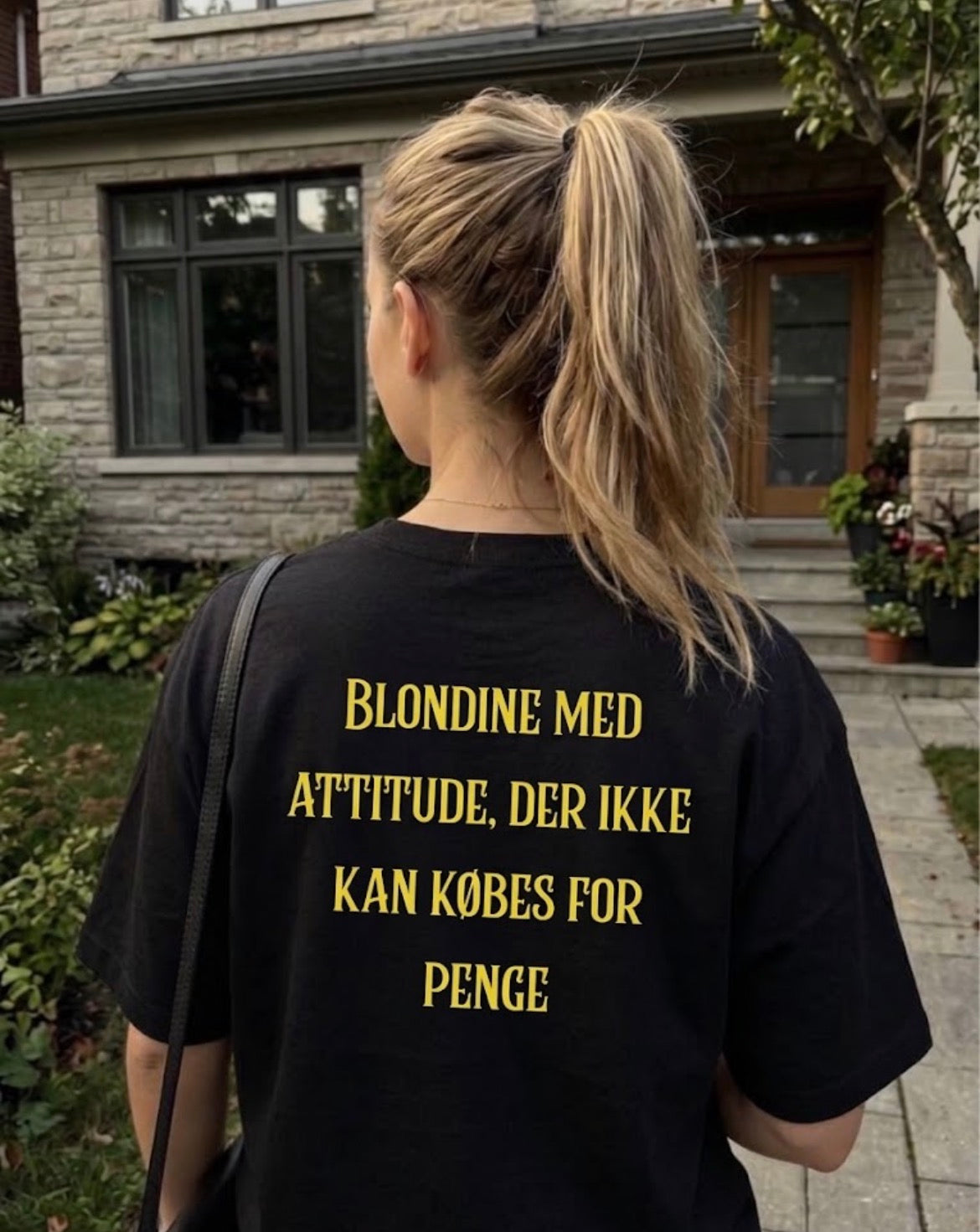 Blondine med attitude, der ikke kan købes for penge Tees